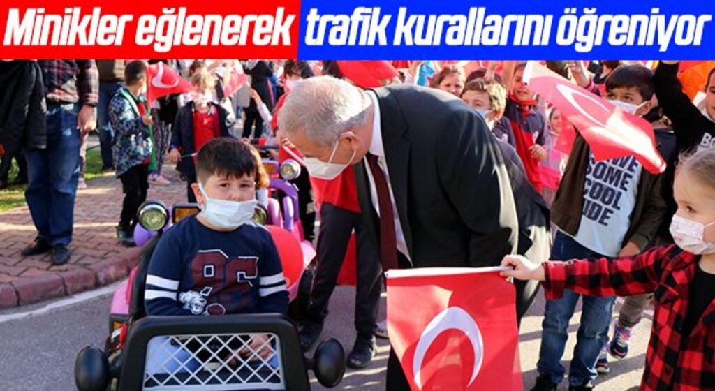 Minikler eğlenerek trafik kurallarını öğreniyor