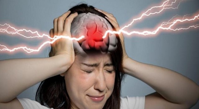 Şiddetli baş ağrısı çok daha büyük bir tehlikenin habercisi olabilir!