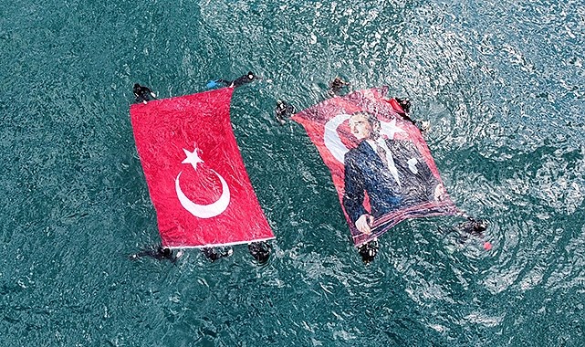 Samsun'da Birgül Erken'den 19 Mayıs dalışı
