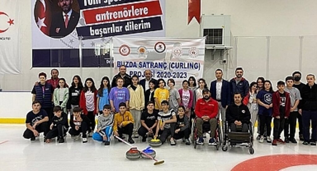 Samsun'da 720 Öğrenci Curling ile Tanıştı