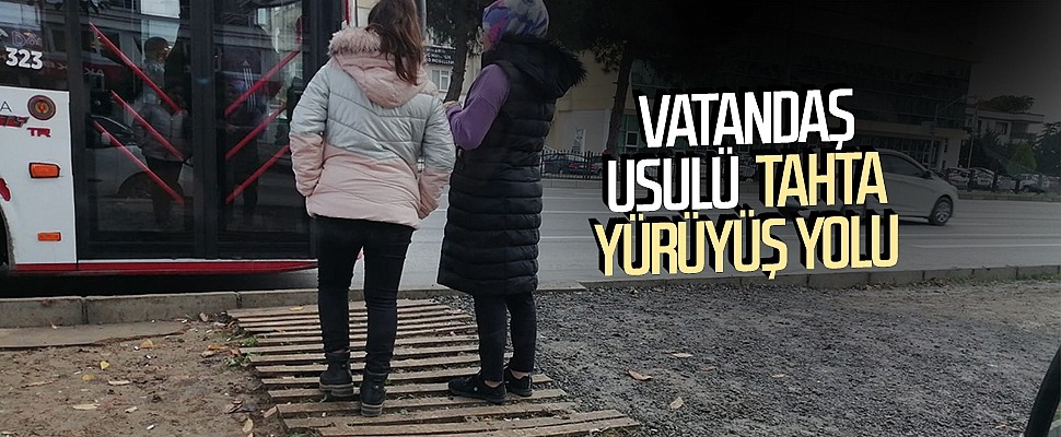 Samsun'da vatandaş usulü tahta yürüyüş yolu