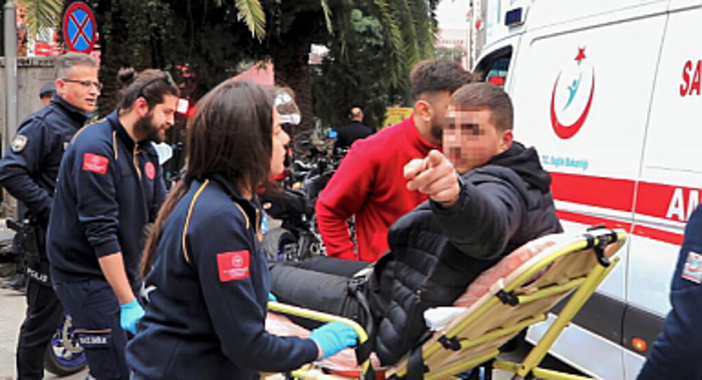 Samsun'da Trafiğe Kapalı Yolda Kaza Yapan Motosikletli Kurye Yaralandı
