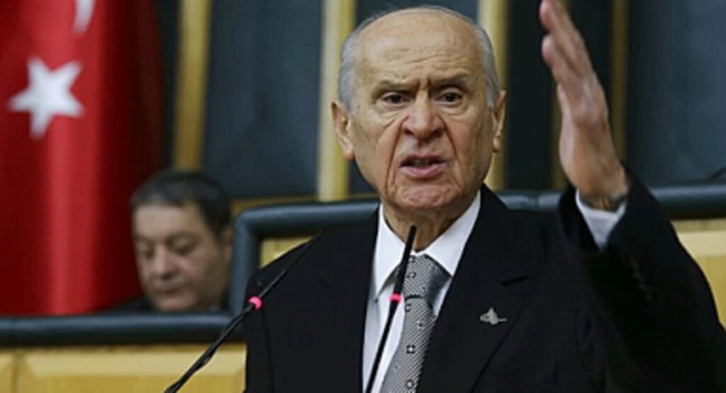 Devlet Bahçeli'den FETÖ'yle Mücadele ve Ekonomi Eleştirisi: 'Dükkanları ve Evleri Kapatılmalıdır'