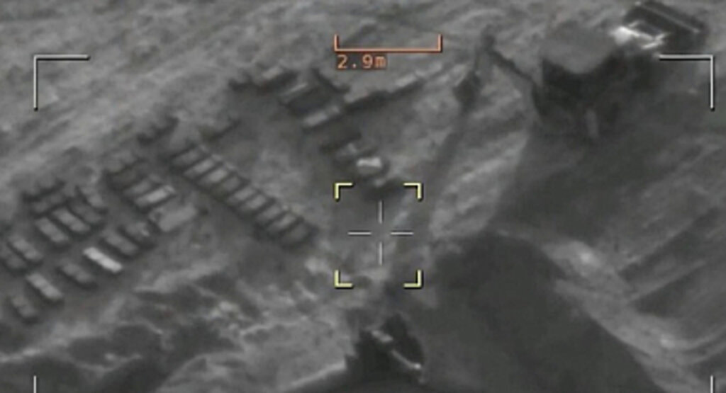 Azerbaycan Duyurdu: Ermenistan Sınırda Askeri Yığınak Yapıyor