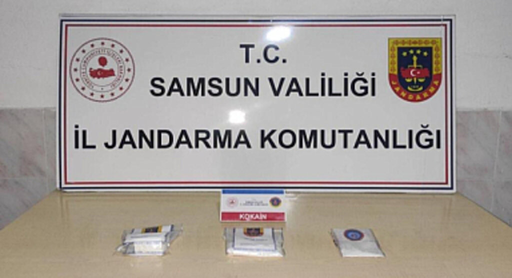 Bafra'da Uyuşturucu Operasyonu: 320 Gram Kokain Ele Geçirildi, 2 Kişi Gözaltına Alındı