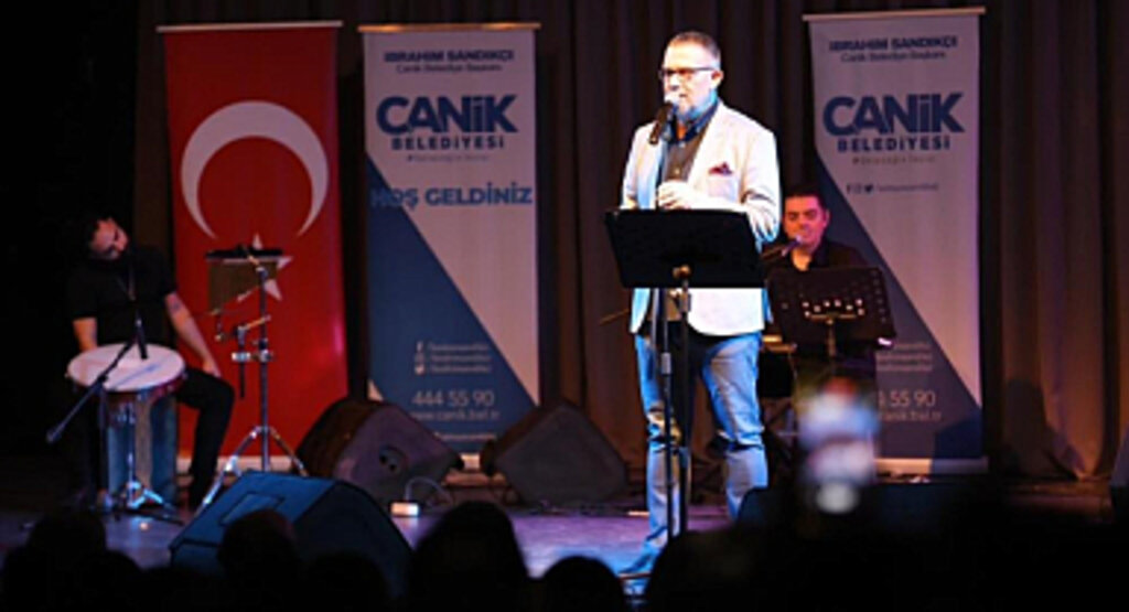 Canik Belediyesi'nin Düzenlediği 'Şiir Vakti' Programı
