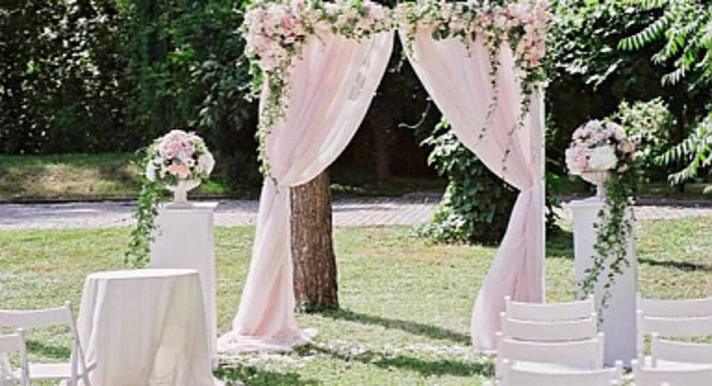 Ekonomik Nişan Tavsiyeleri: Masrafsız Bir Nişan Organizasyonu İçin İpuçları