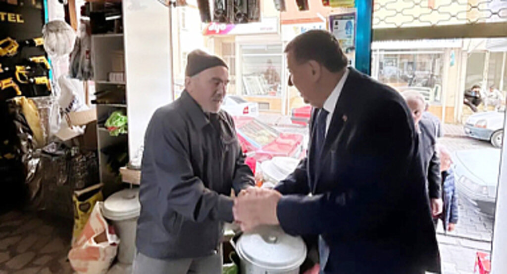 Havza Belediye Başkan Adayı Av. Murat İkiz, Esnaf ve Mahalle Ziyaretlerini Sürdürüyor