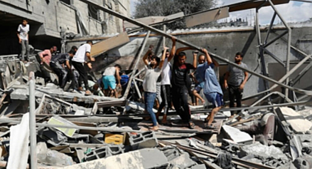 İsrail, Ramazan'da Gazze'ye Yoğun Saldırı Gerçekleştirdi