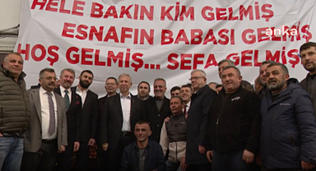 Mansur Yavaş, Ankara Toptancı Hali'nde Esnafla Buluşarak 