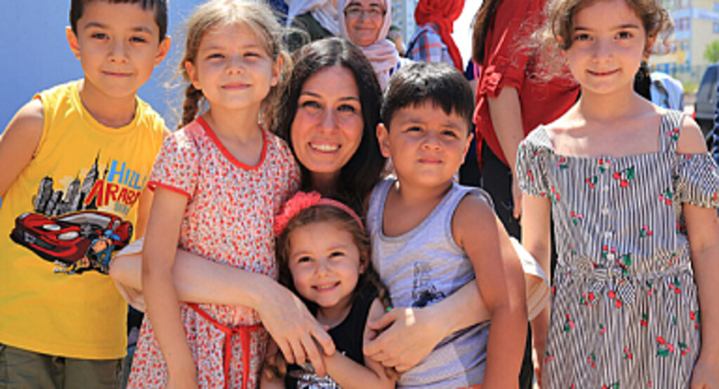 Çiğdem Karaaslan'dan 23 Nisan Kutlama Mesajı