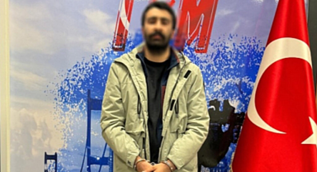 İstanbul Havalimanı'nda PKK'nın Paris Gençlik Sorumlusu Yakalandı