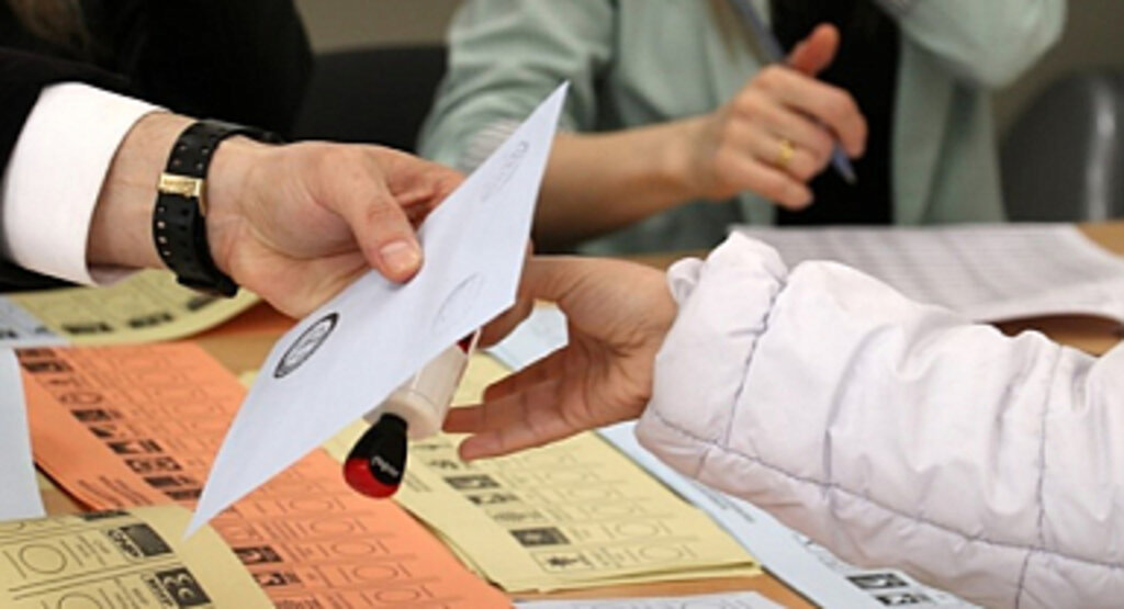 Milletvekillerinden 4'ü Belediye Başkanlığı Yarışını Kazandı