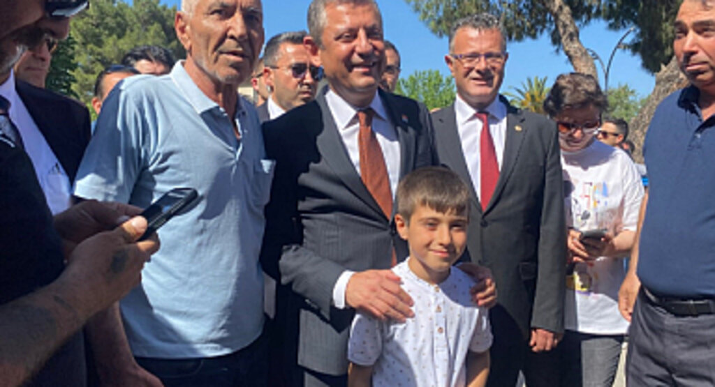 Özgür Özel, 9 Yaşındaki Adaşıyla Buluştu