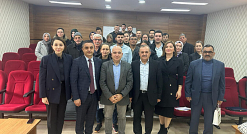 Samsun Büyükşehir Belediyesi, Çilek Üreticilerine Eğitim Vermeye Devam Ediyor