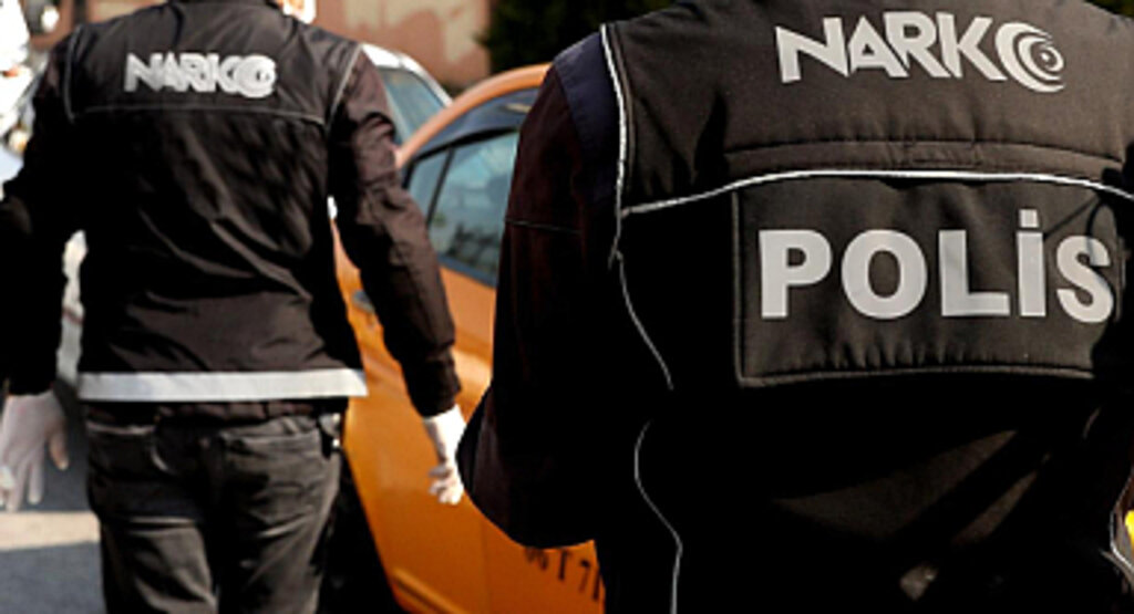 Samsun'da Uyuşturucu ve Tehdit Suçlarından 4 Kişi Yakalandı
