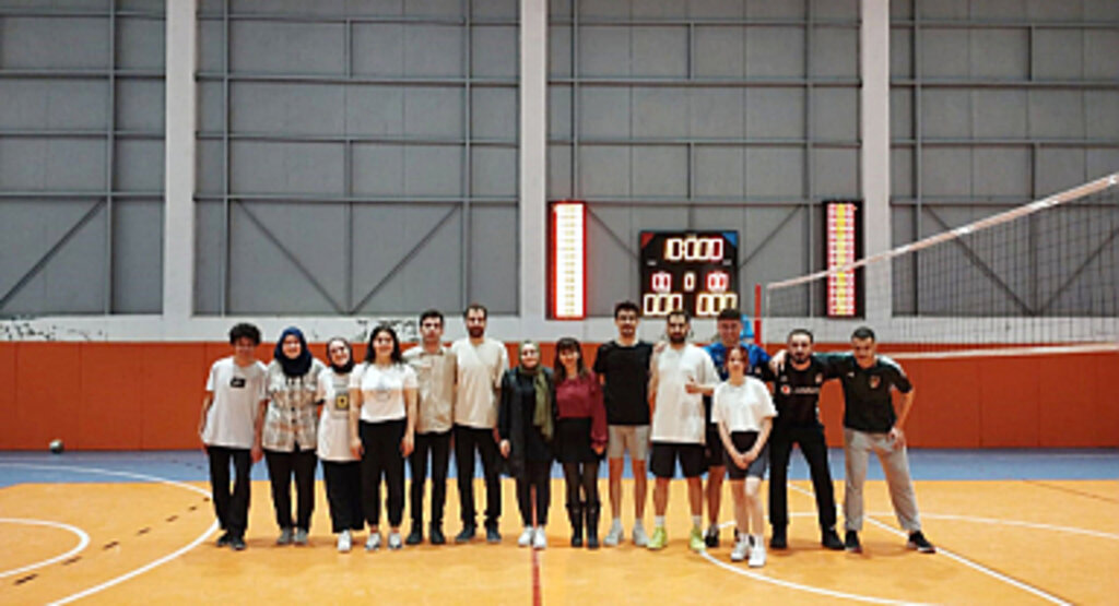 19 Mayıs İlçesinde Futbol ve Voleybol Turnuvaları Düzenlendi