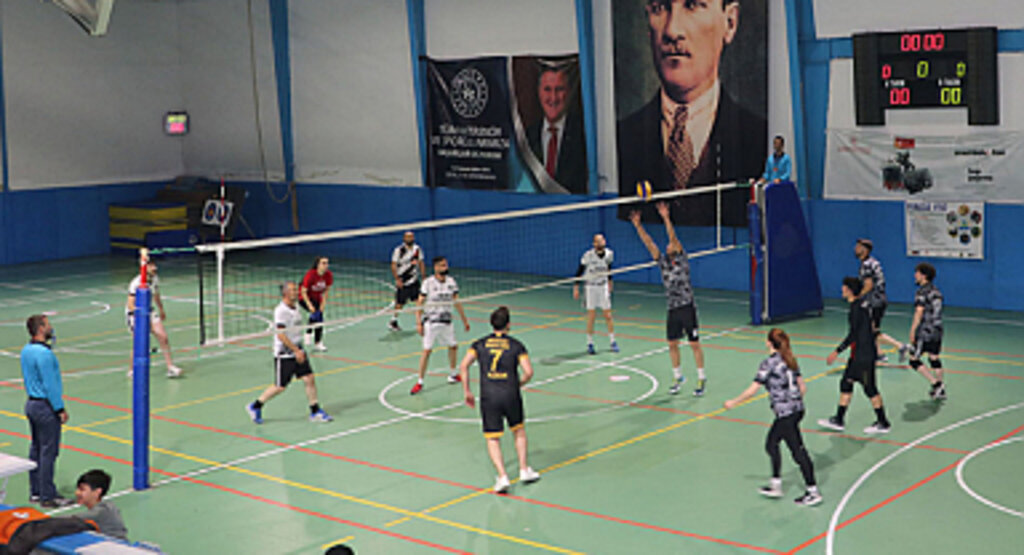 Havza'da Voleybol Halk Turnuvası Sona Erdi