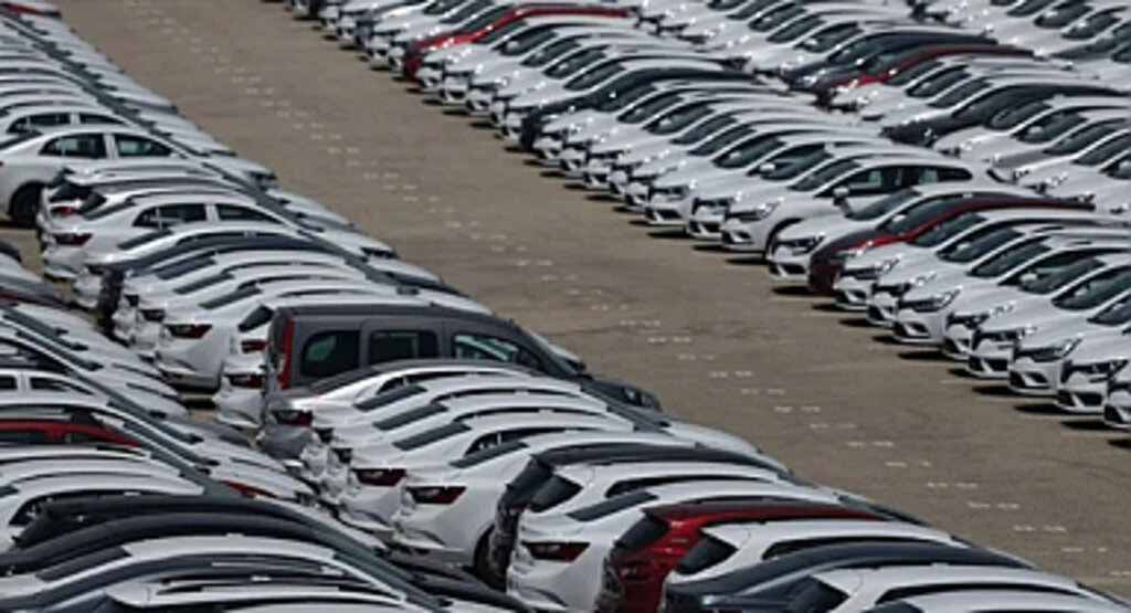 Otomotiv Satışları 21 Ay Sonra Sert Geriledi: Nisan Ayında %22,3 Azalma