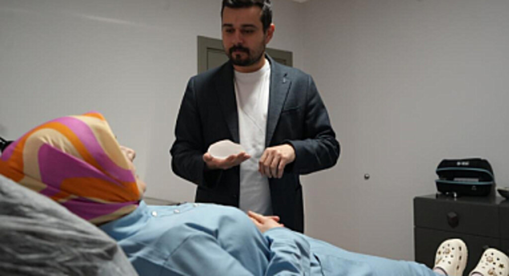 'Poland Sendromu' ve Meme Rekonstrüksiyonu: Göğüs Kası Yokluğuna Çözüm