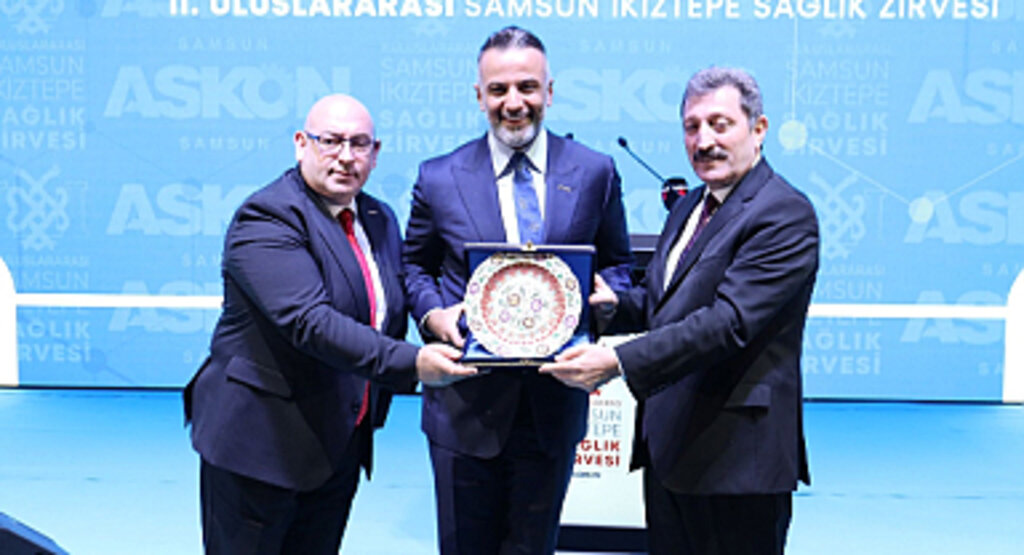 Rektör Aydın Samsun İkiztepe Sağlık Zirvesine Katıldı