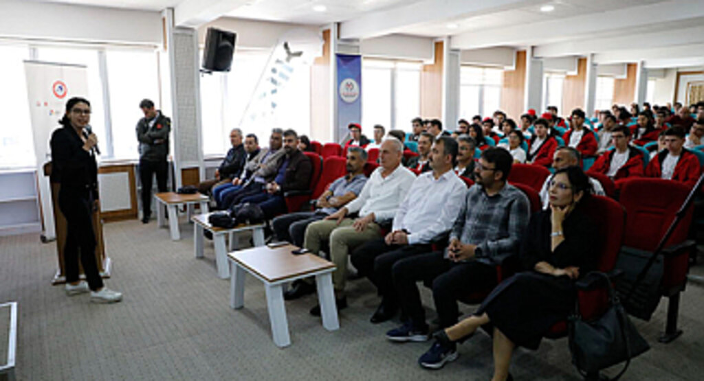 Samsun'da Hezarfen Kampı: Liseli Gençler Havacılık ve Uzay Teknolojilerine Yönlendirildi