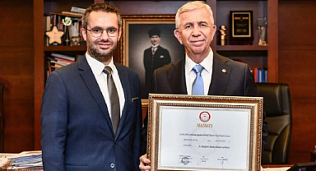 Ankara Büyükşehir'de Sürpriz İstifa: Volkan Gültekin Görevini Bıraktı