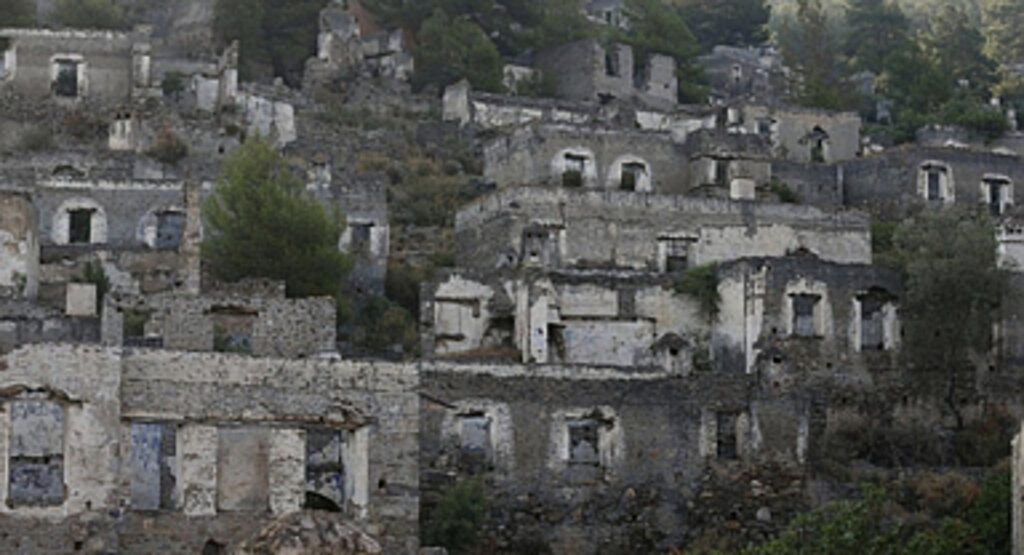 Hayalet Köyün Sırrı Ziyaretçi Sayısını Patlattı