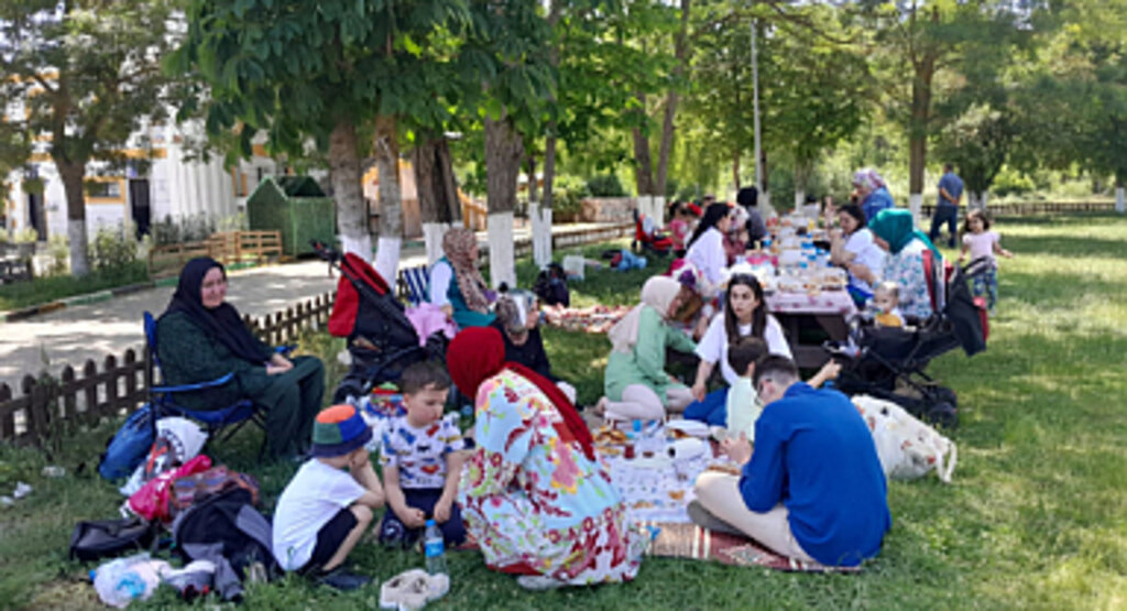 Kavak'ta Güven Göleti Aile Piknik Alanı Büyük İlgi Görüyor