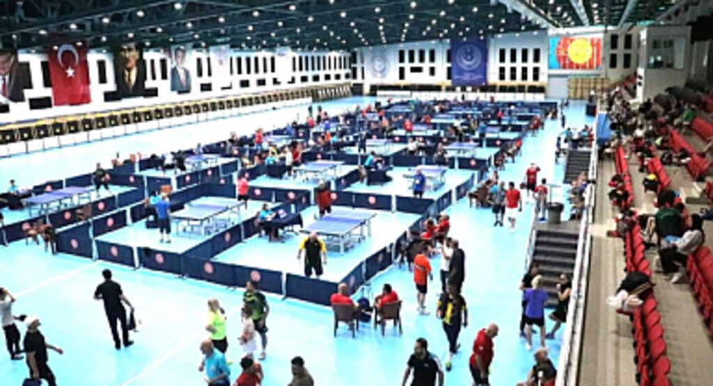Samsun’da Ulusal Veteran Masa Tenisi Turnuvası Başladı