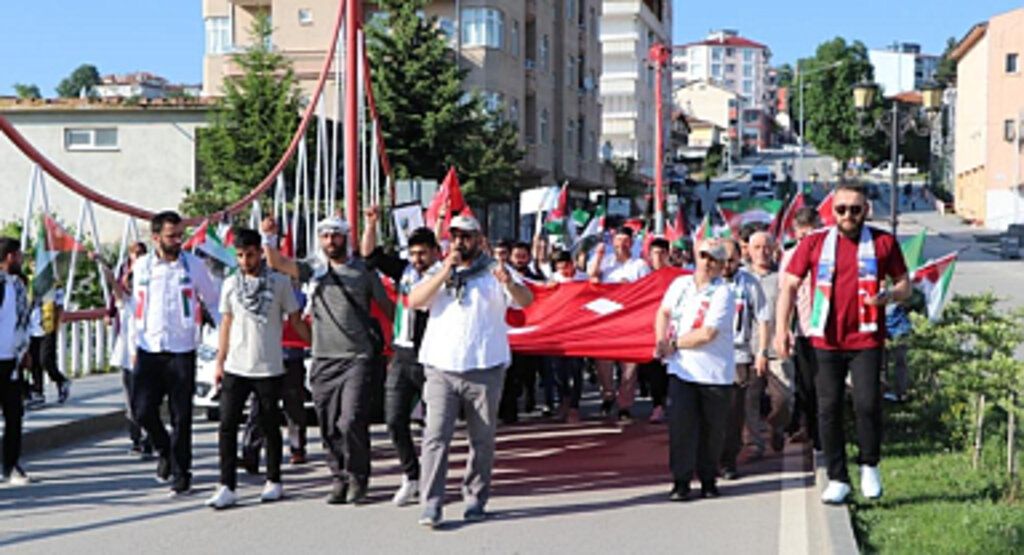 Samsun Kavak'ta 'Özgür Filistin' Yürüyüşü Düzenlendi