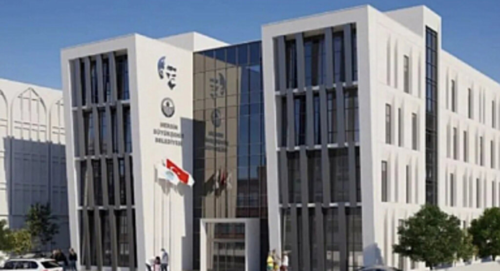 İlk Haciz Mersin Büyükşehir Belediyesi'ne