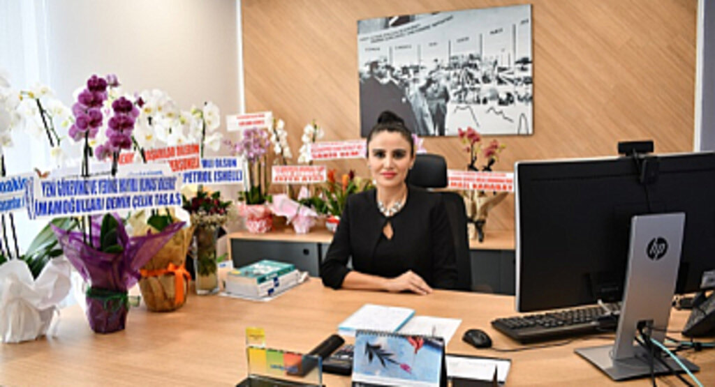 Vezirköprü Halk Bankası'na İlk Kadın Müdür Atandı
