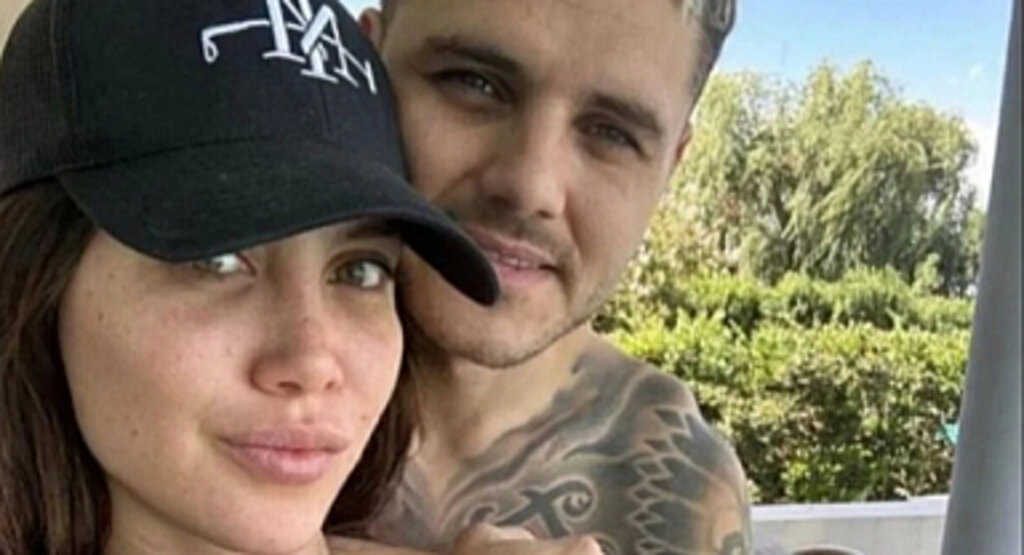 Wanda Nara'dan Bikinili Pozlar