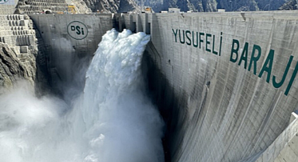 Yusufeli Barajı'nda Dolusavak Testleri Başarıyla Tamamlandı