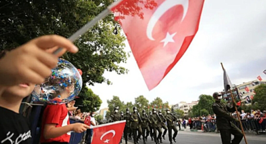 30 Ağustos Resmi Tatil Mi? Kaç Gün Sürecek?