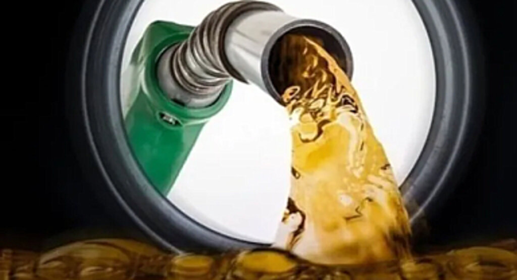 Benzine Bu Gece Zam Bekleniyor: 14 Ağustos 2024 Akaryakıt Fiyatları