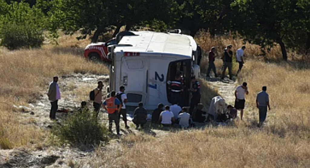 Malatya'da Otobüs Kazası: 2'si Ağır 22 Yaralı