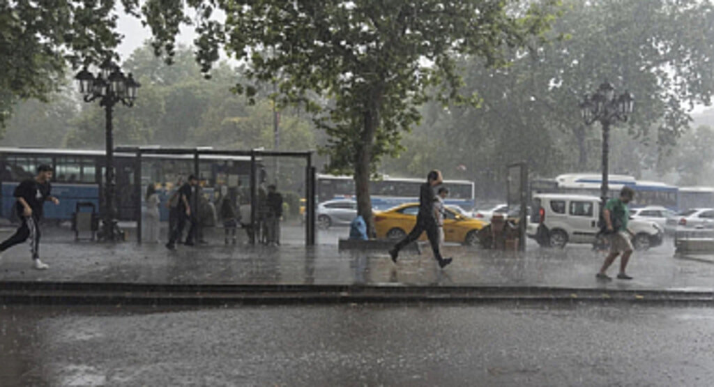Meteorolojiden Kuvvetli Yağış Uyarısı