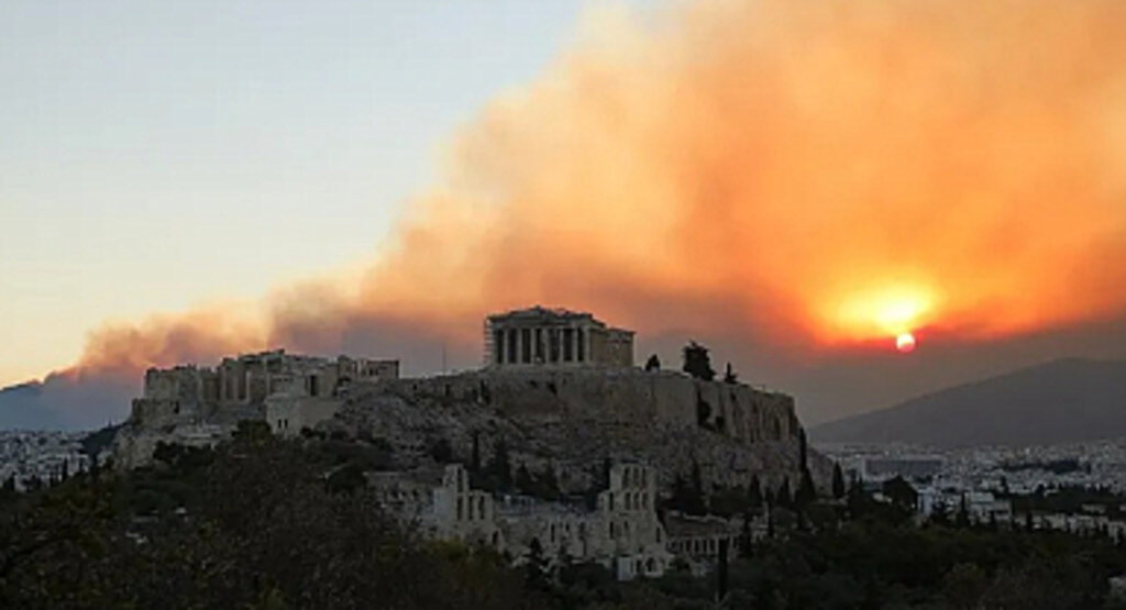 Türkiye'nin Yangın Söndürme Uçakları Yunanistan'a Ulaştı