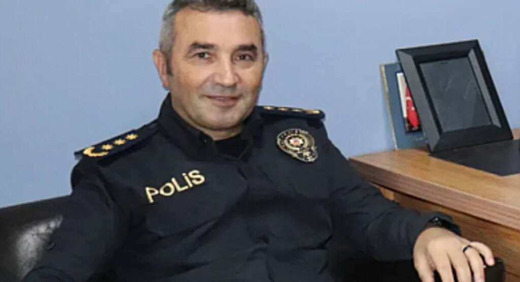 Ünye Emniyet Müdürü Sarısoy Samsun'da Boğulma Tehlikesi Geçirdi