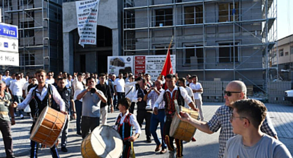 Vezirköprü'de 18. Kültür Sanat Doğa ve Turizm Festivali Coşkuyla Başladı