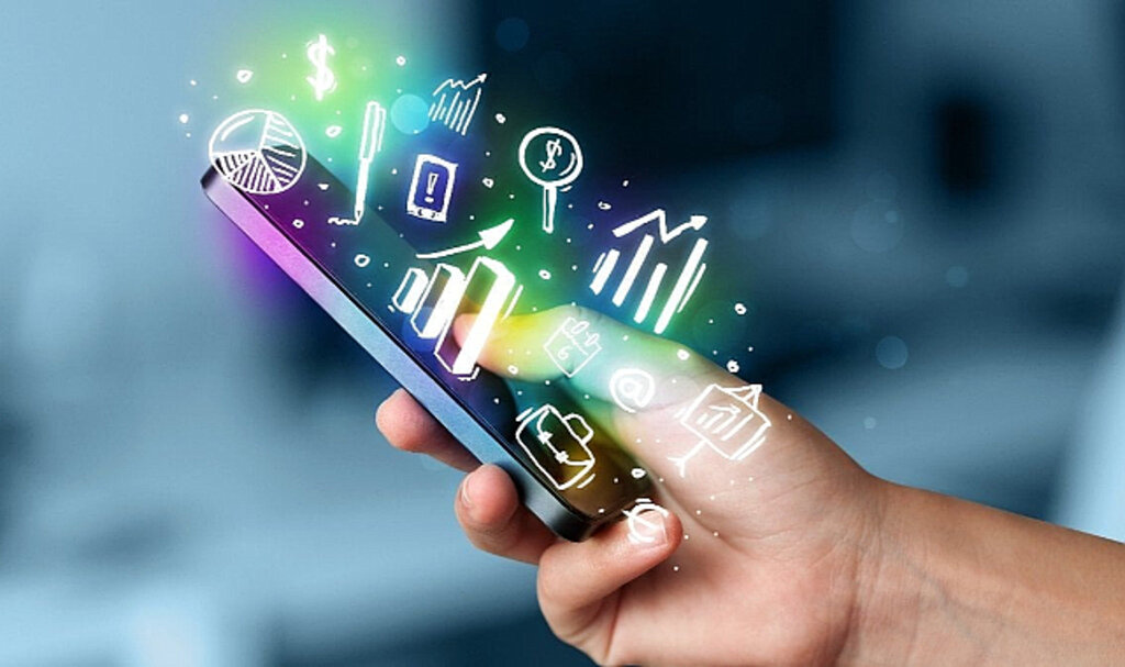 Telefonlar Bizi Dinliyor Mu?