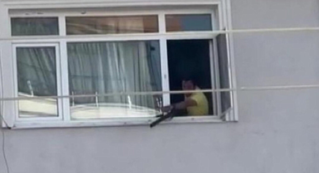 Pompalı Tüfekle Polise Ateş Açan Kişi Tutuklandı