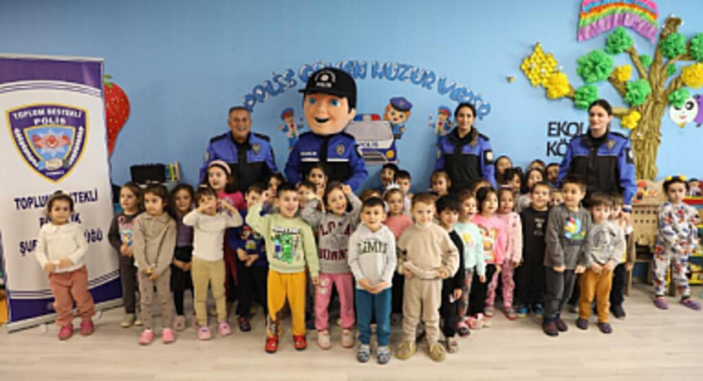 İlkadımlı Minikler Polis Maskotu Kanka ile Buluştu