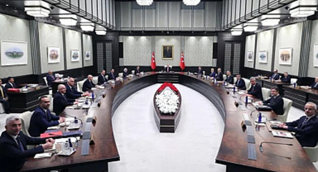 Kabine Toplanıyor: Asgari Ücret ve Suriye Gündemde