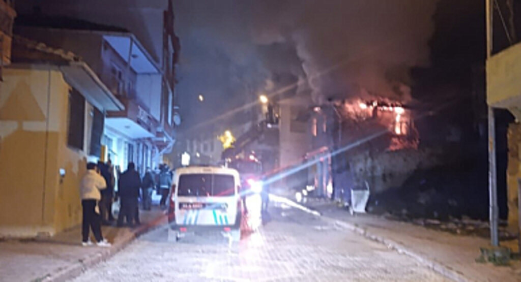 Sobadan Çıkan Kıvılcım Yangına Yol Açtı