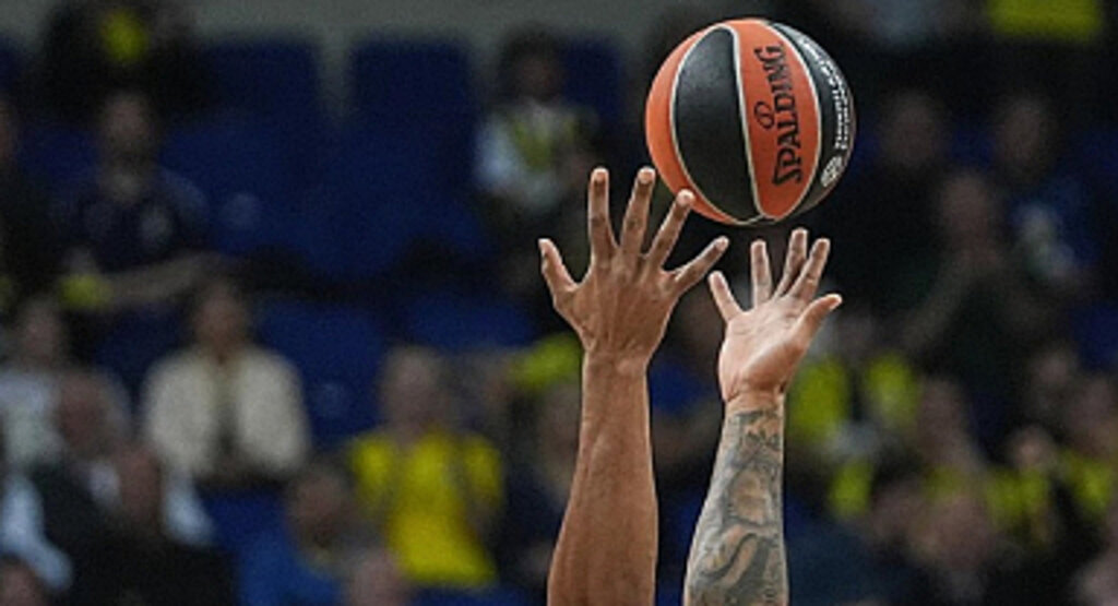 Türk Basketbol Takımları Avrupa'da 11 Maça Çıkıyor