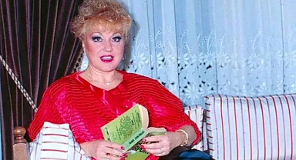 Türk Sanat Müziği'nin Efsanesi Gönül Akkor Vefat Etti