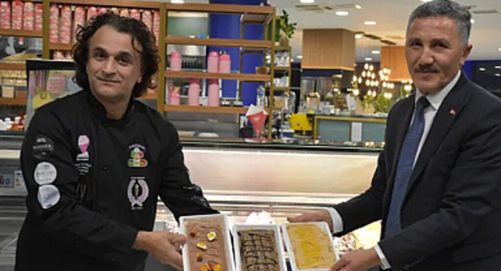 Dünyanın En Çok Çeşitli Dondurması Ordu’dan